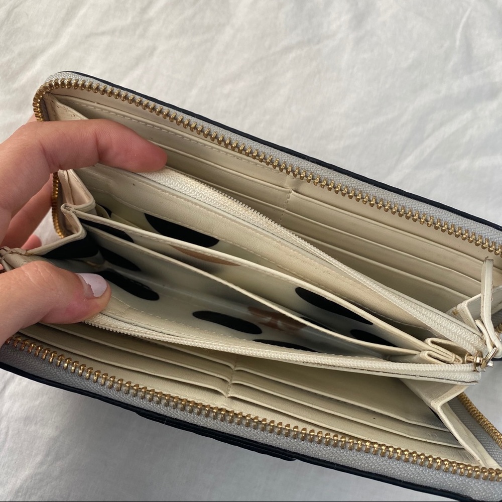 Kate Spade Wallet - Picture 5 of 6